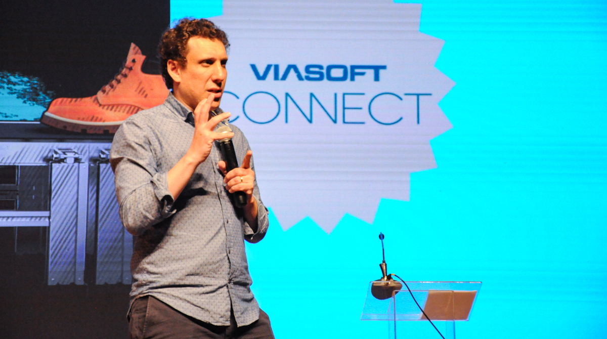 Samy Dana encerra primeiro dia do Viasoft Connect 2019