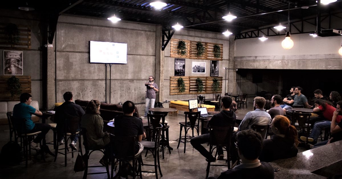 Soft Cave MeetUp #3: Falamos sobre o desenvolvimento da nossa rede social corporativa