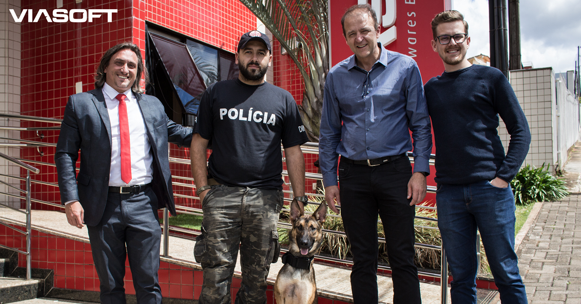 Núcleo de Operações com Cães de Pato Branco recebe apoio da VIASOFT