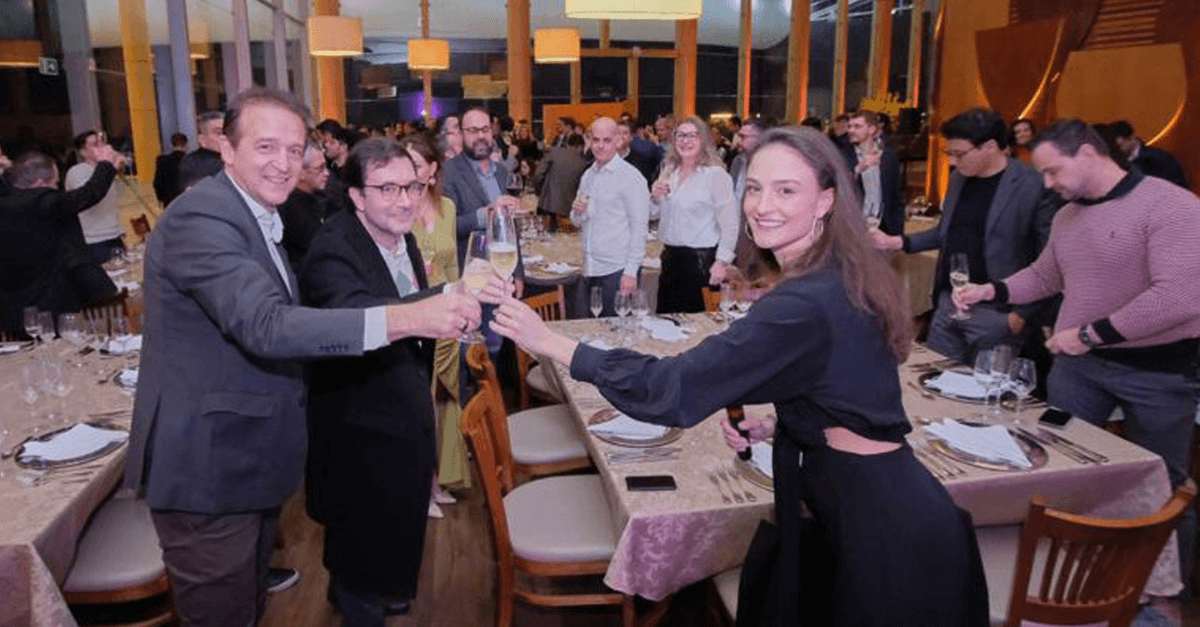 Jantar com CEOs integra parceiros do Viasoft Connect